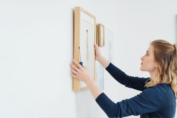 Cost of Picture Hanging Service in Fort Mill