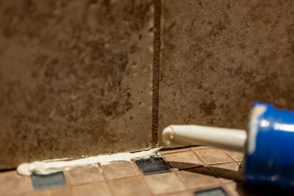 Cost of Shower Caulk Replacement in Fort Mill